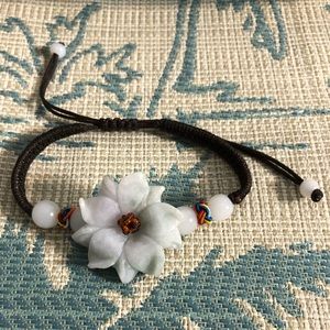 Jade‎ flower Beacelet